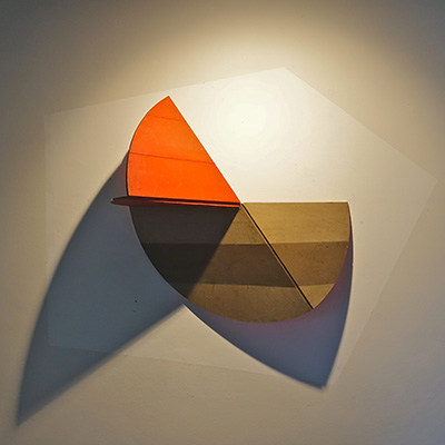 '6 SEGMENTE eines KREISES' gefaltet