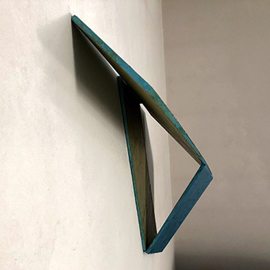 Seitenansicht von '3 RECHTECKE 1 DREIECK'