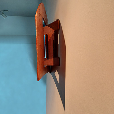 Seitenansicht von 'STANZE'